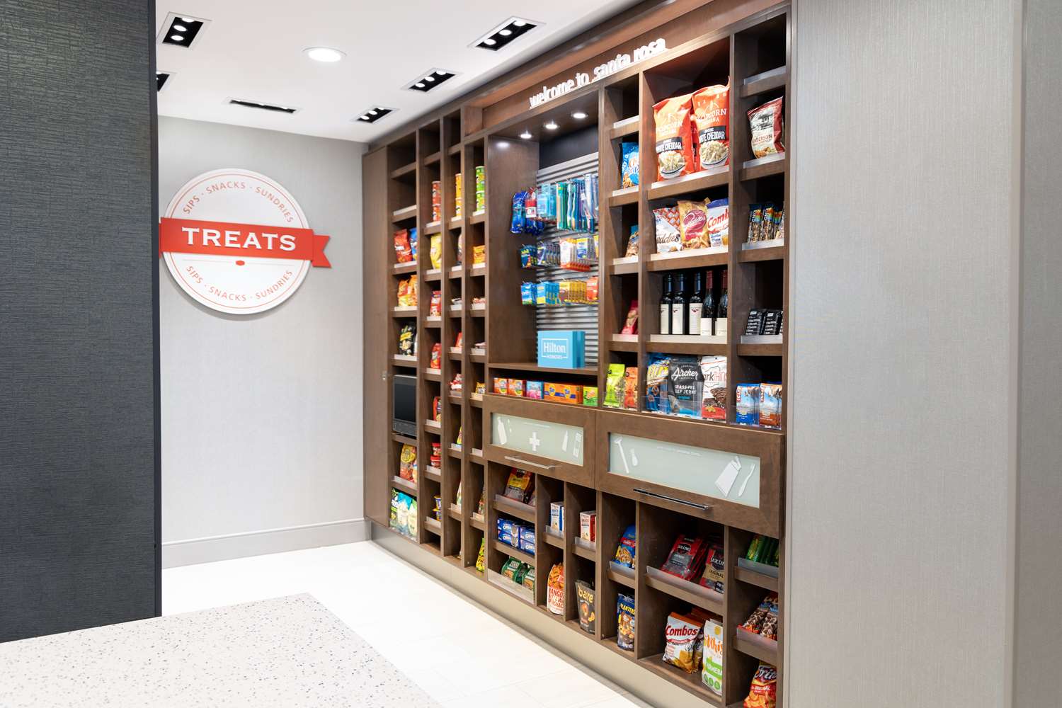 Фото Hampton Inn & Suites Santa Rosa Sonoma Wine Country