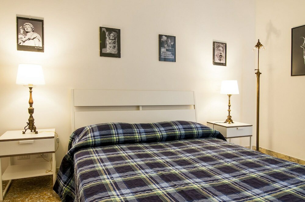 Фото San Pietro Bright Apartment