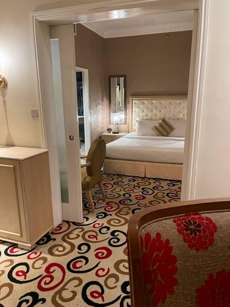 Фото Maytower Apartment