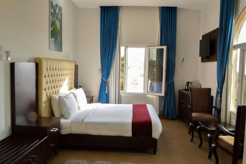 Фото Jabal Al Akhdar Grand Hotel