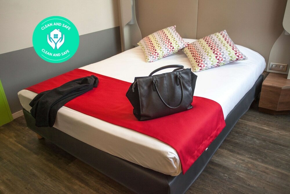 Фото Ibis Styles Bordeaux Centre Gare