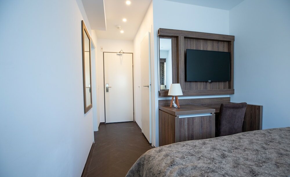 Фото Hotel Cataleya Bv