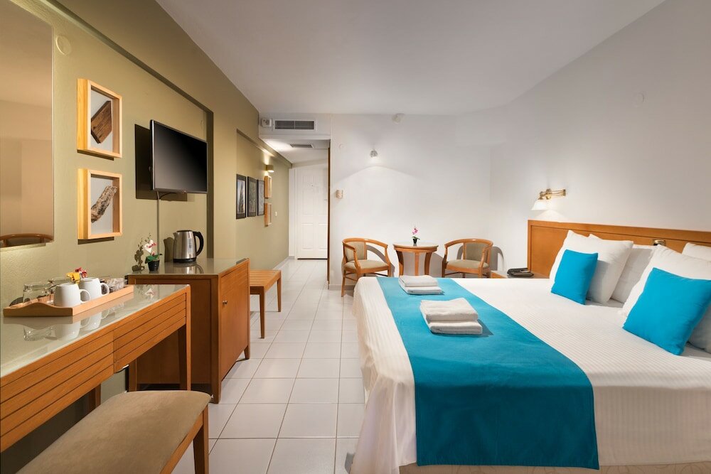 Фото Aeolian Village Beach Resort