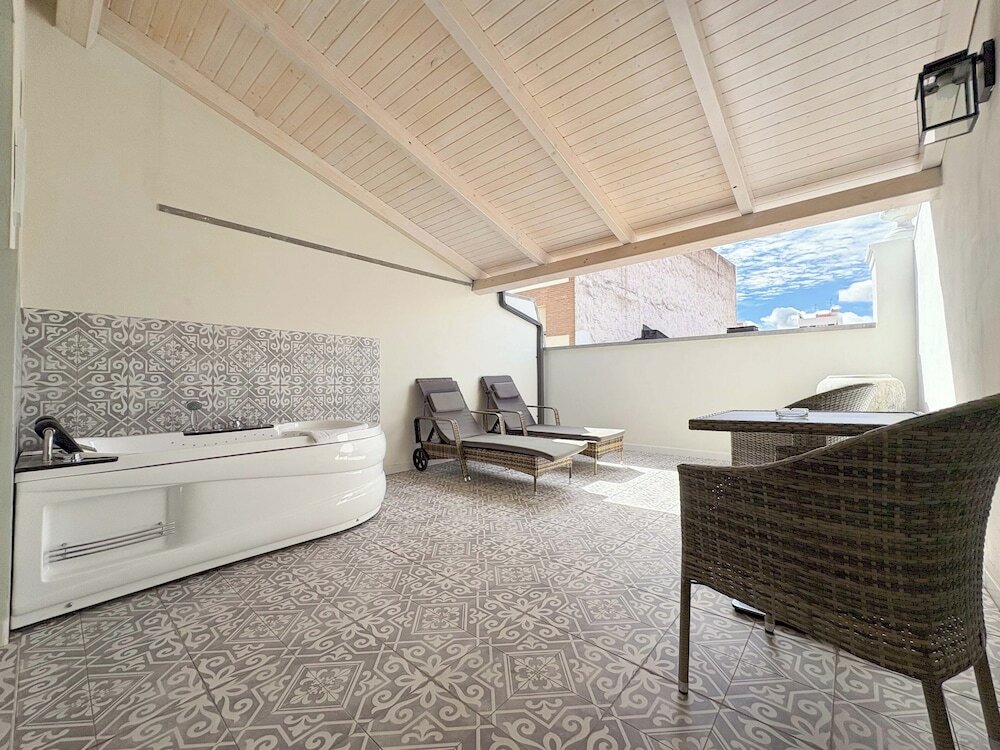 Фото Hotel Boutique Adealba Badajoz