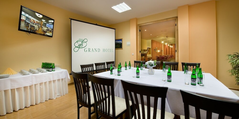 Фото Grand Hotel