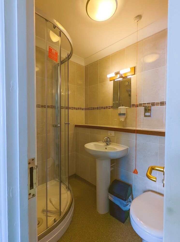 Фото The Grove Hotel