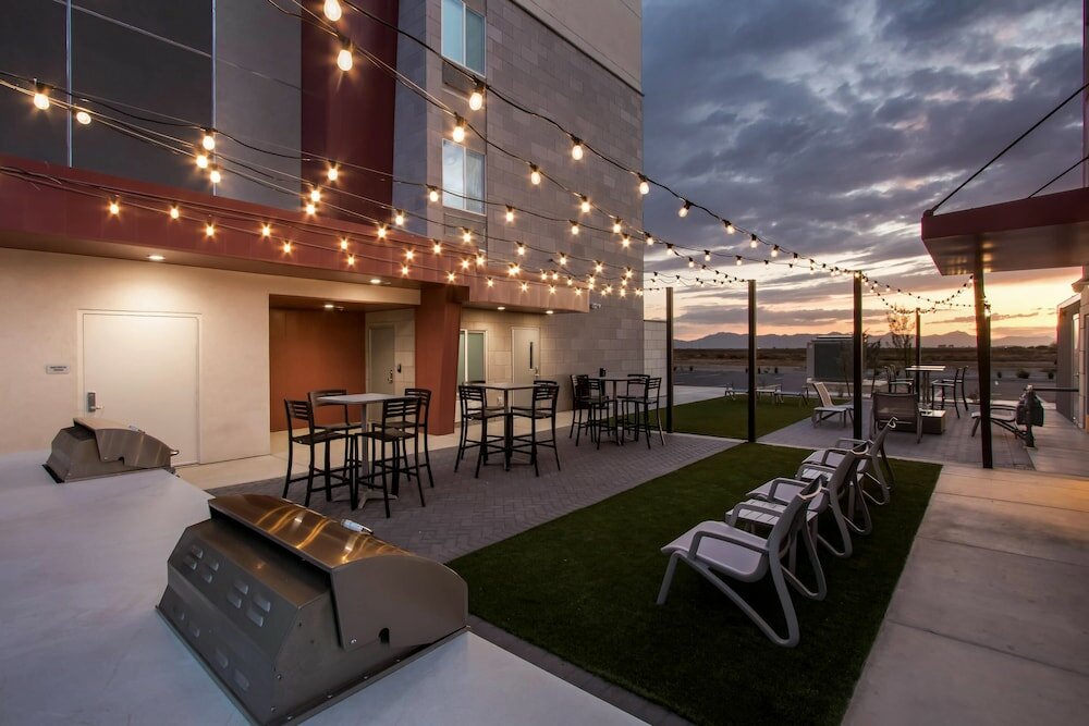 Фото Everhome Suites Chandler Phoenix Fashion Center