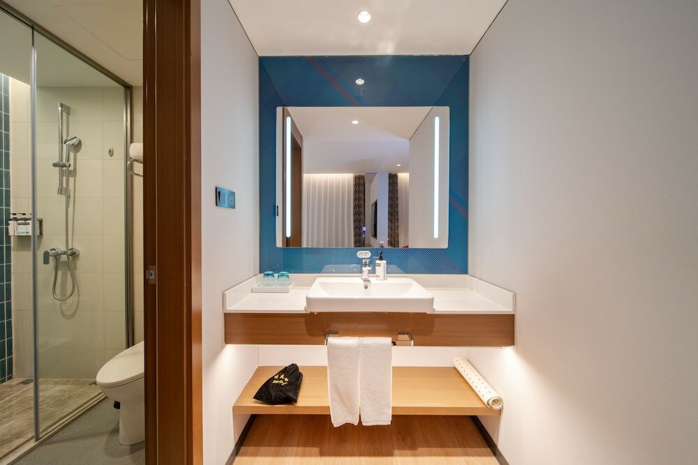 Фото Holiday Inn Express Shanghai Pujiang Lianhang Road