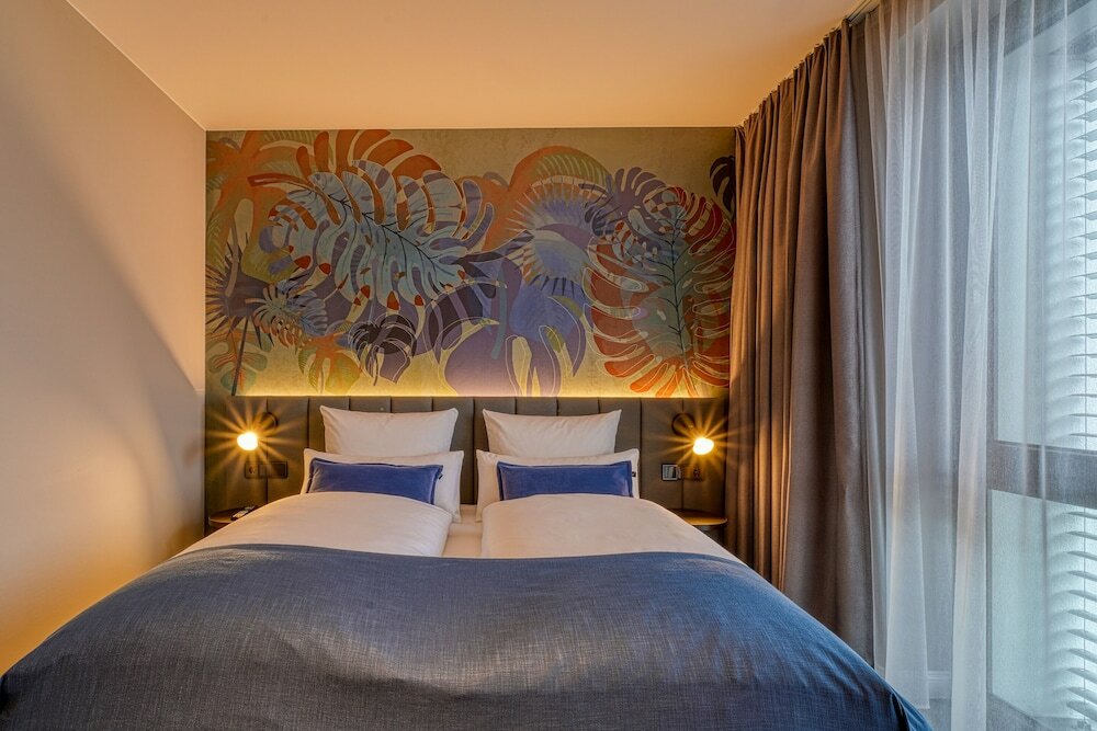 Фото Nyce Hotel Bonn