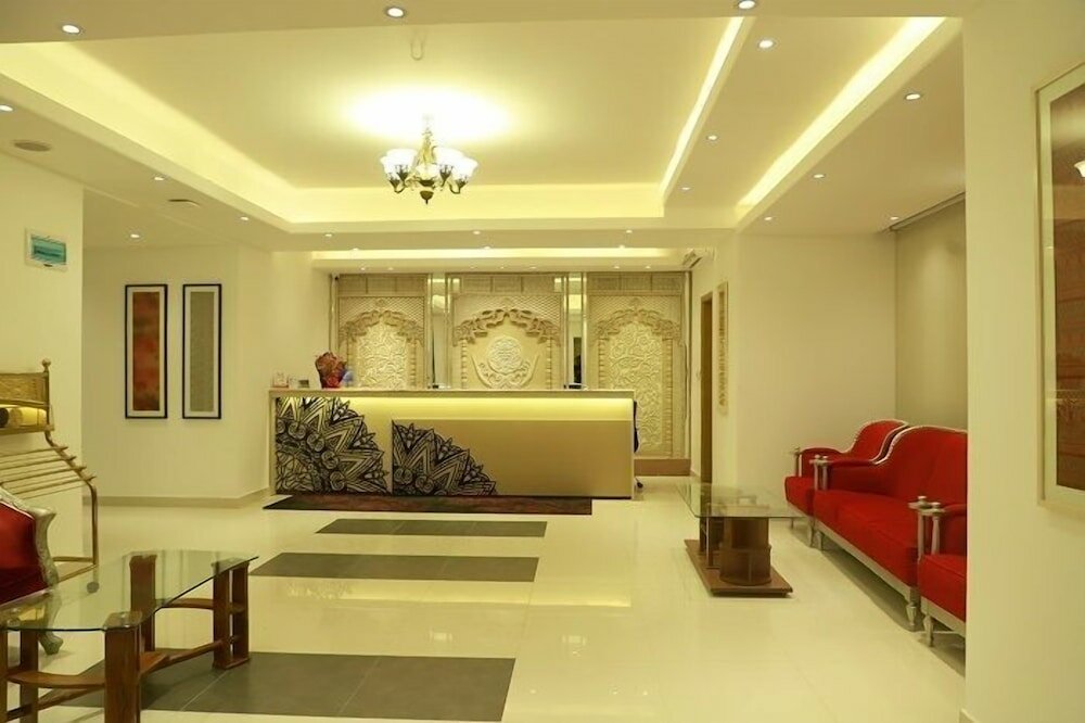 Фото Royal Raj Hotel