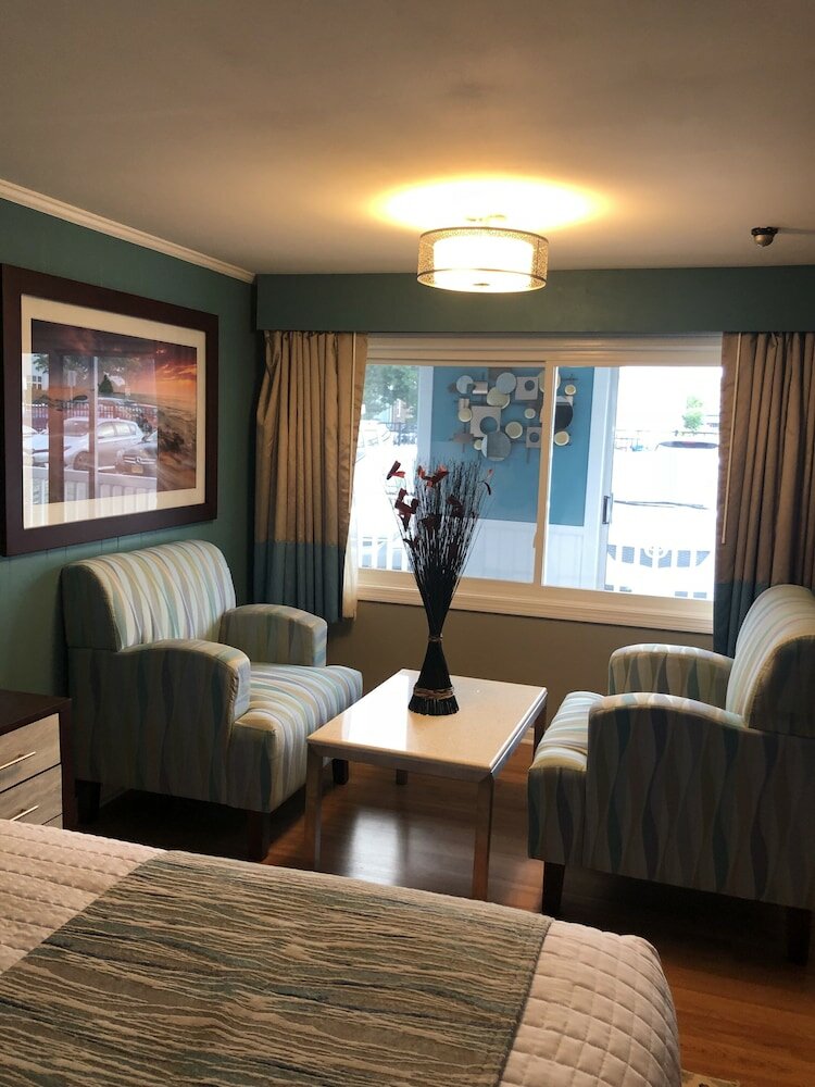 Фото SeaCoast Inn