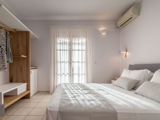 Фото Konstantinos