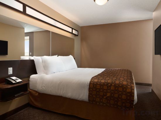 Фото Microtel Inn & Suites by Wyndham Lloydminster