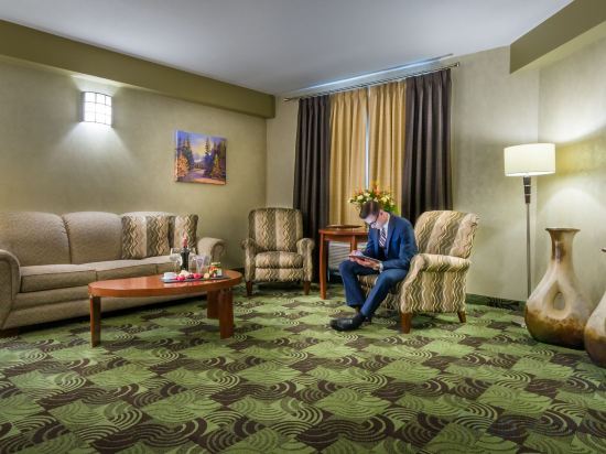 Фото Deerfoot Inn and Casino