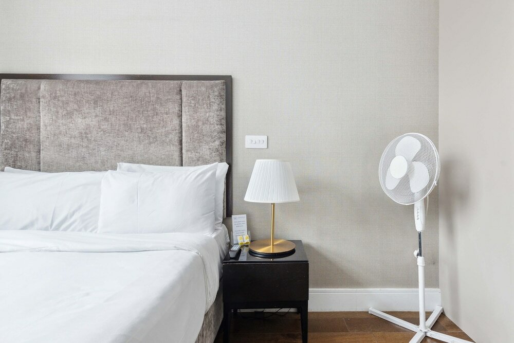 Фото Golden Square