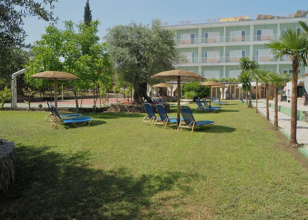 Фото Paloma Blanca Hotel