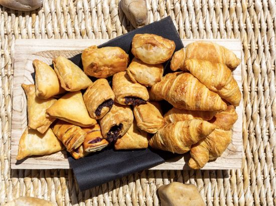 Фото Elysian Luxury Hotel & SPA