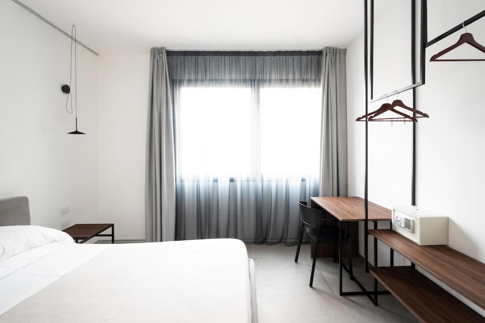 Фото Alkamuri Posh Hotel & SPA