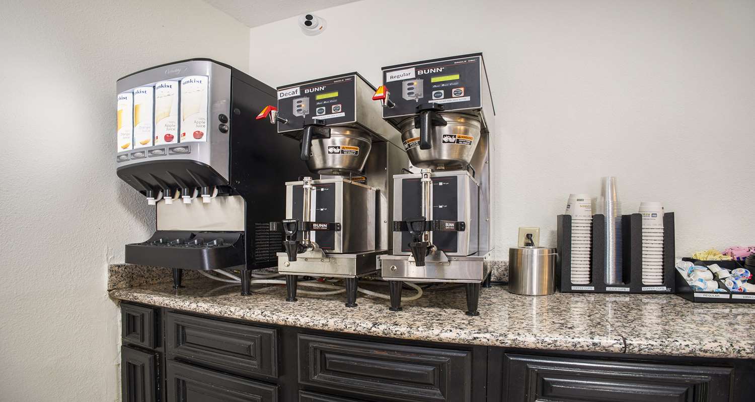 Фото SureStay Plus Hotel by Best Western Sacramento North