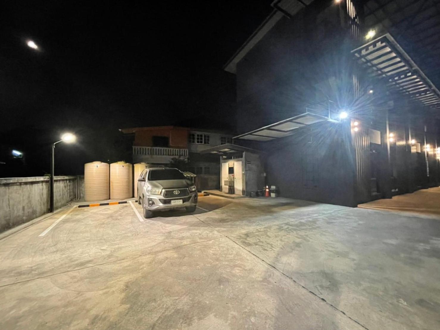 Фото Loft Space Hotel