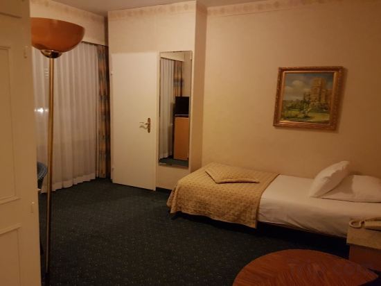 Фото Hotel Century Geneve