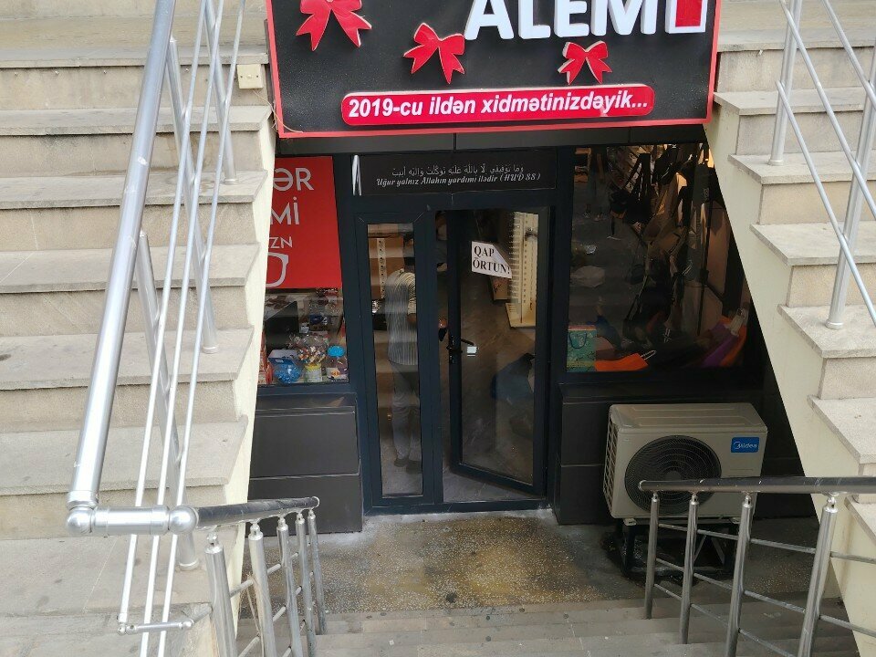 Qalantereya və aksessuarlar mağazası 1 Aksesuar alemi, Bakı, foto