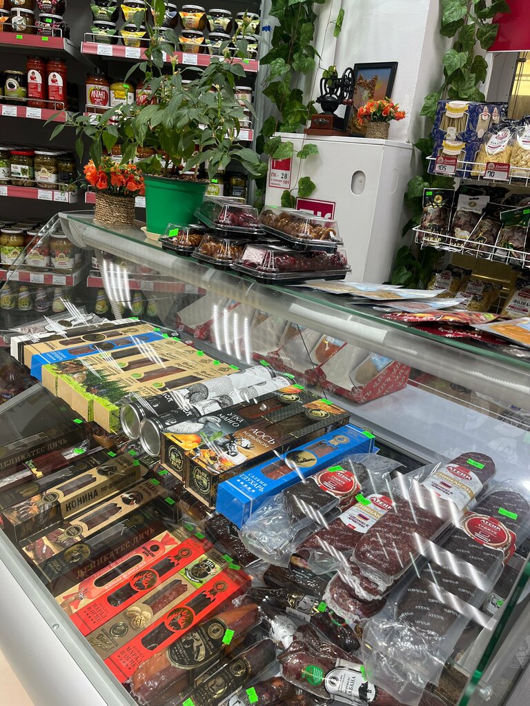 Butcher shop Деликатесы дичь, Lubercy, photo