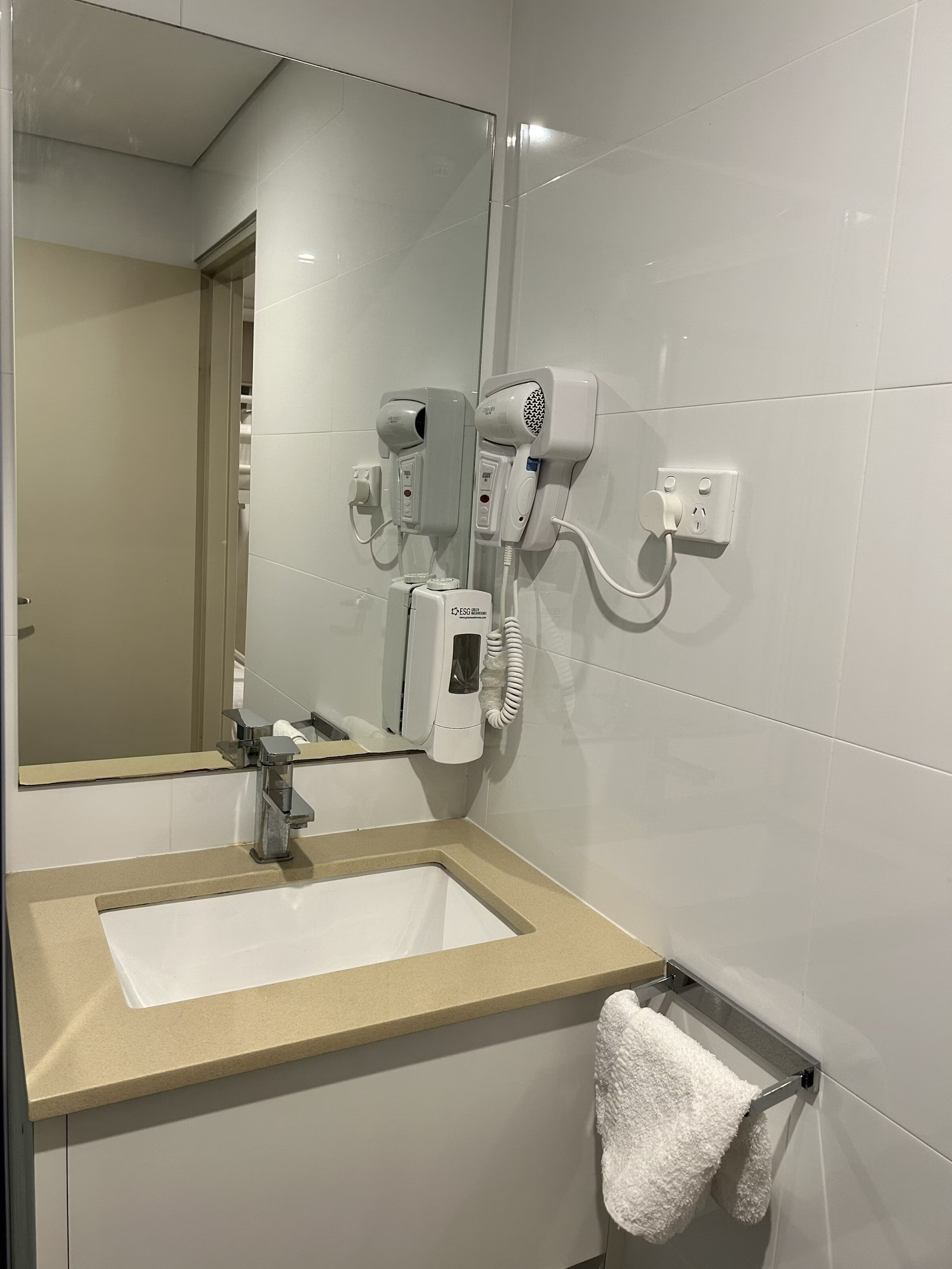 Фото Marco Polo Motor Inn Sydney Hotel