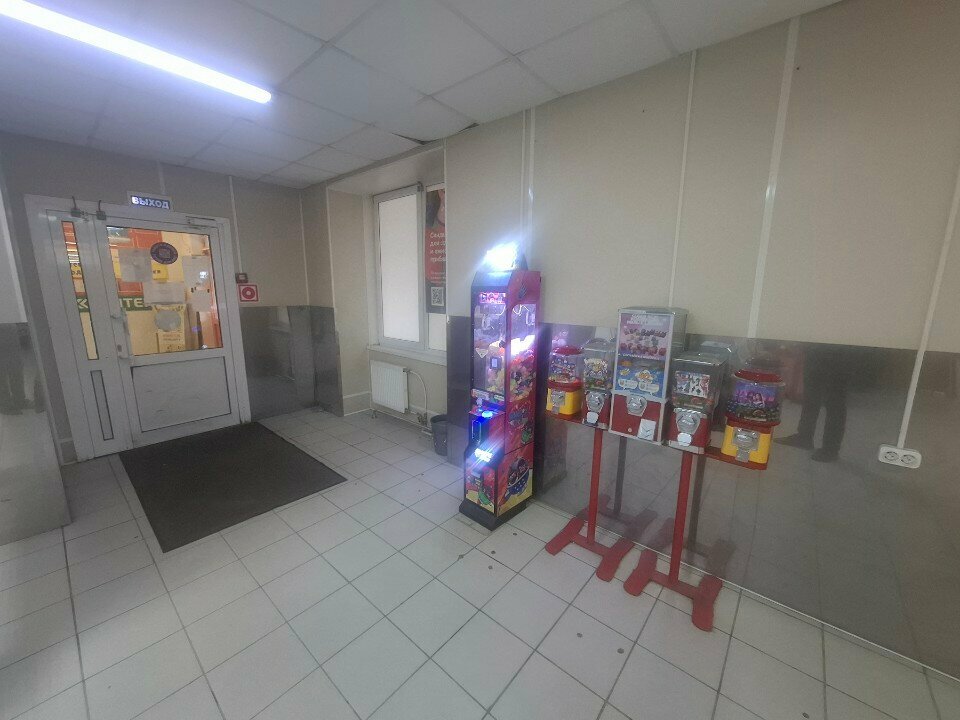 Vending machine Жевательные резинки и игрушки, Tula, photo