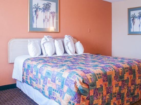 Фото Red Lion Hotel Orlando Lake Buena Vista South