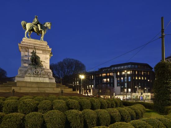 Фото UNAHOTELS Cusani Milano