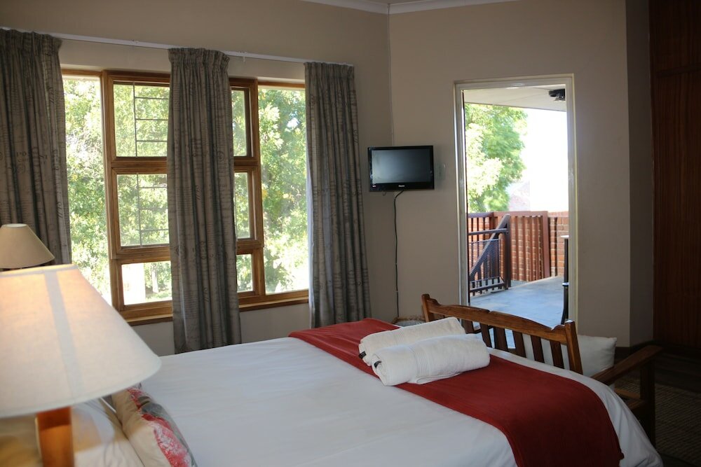 Фото Aan Die Oewer Guest House