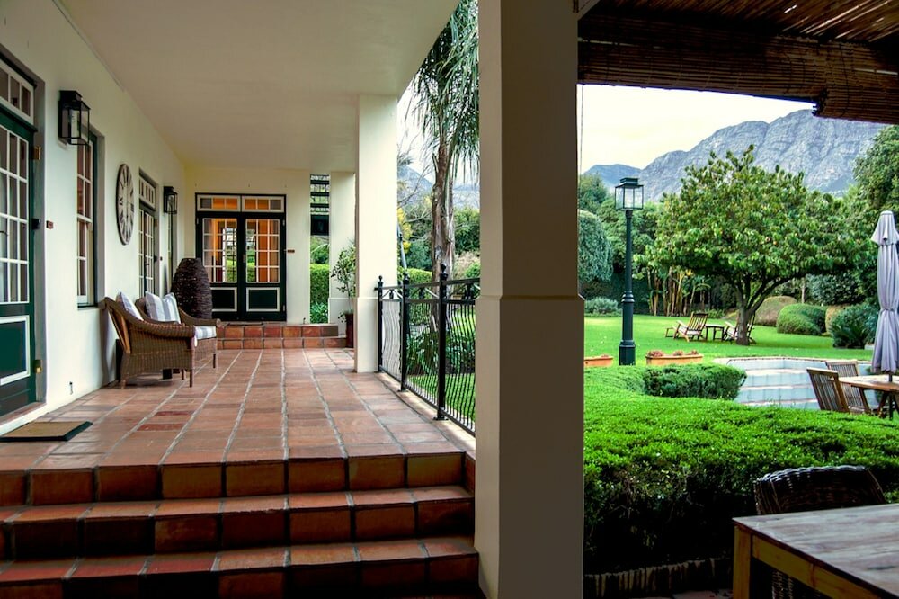 Фото Avondrood Guest House