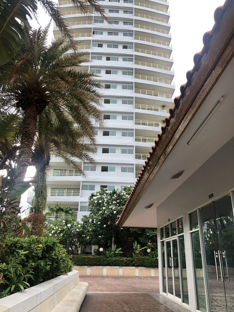 Фото View Talay 6 Condominium by Honey