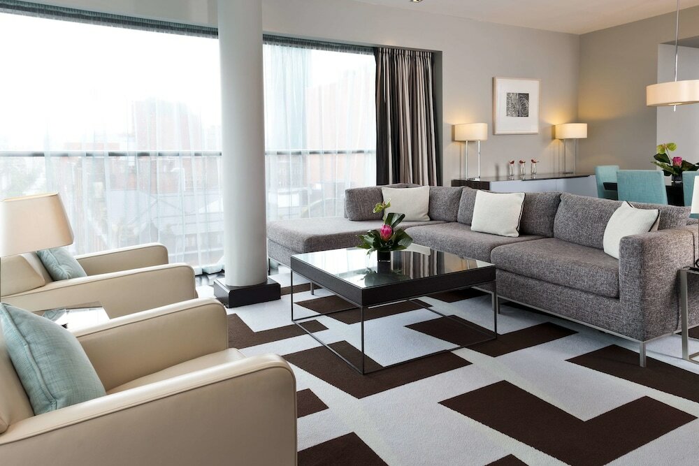 Фото The Fitzwilliam Hotel Belfast