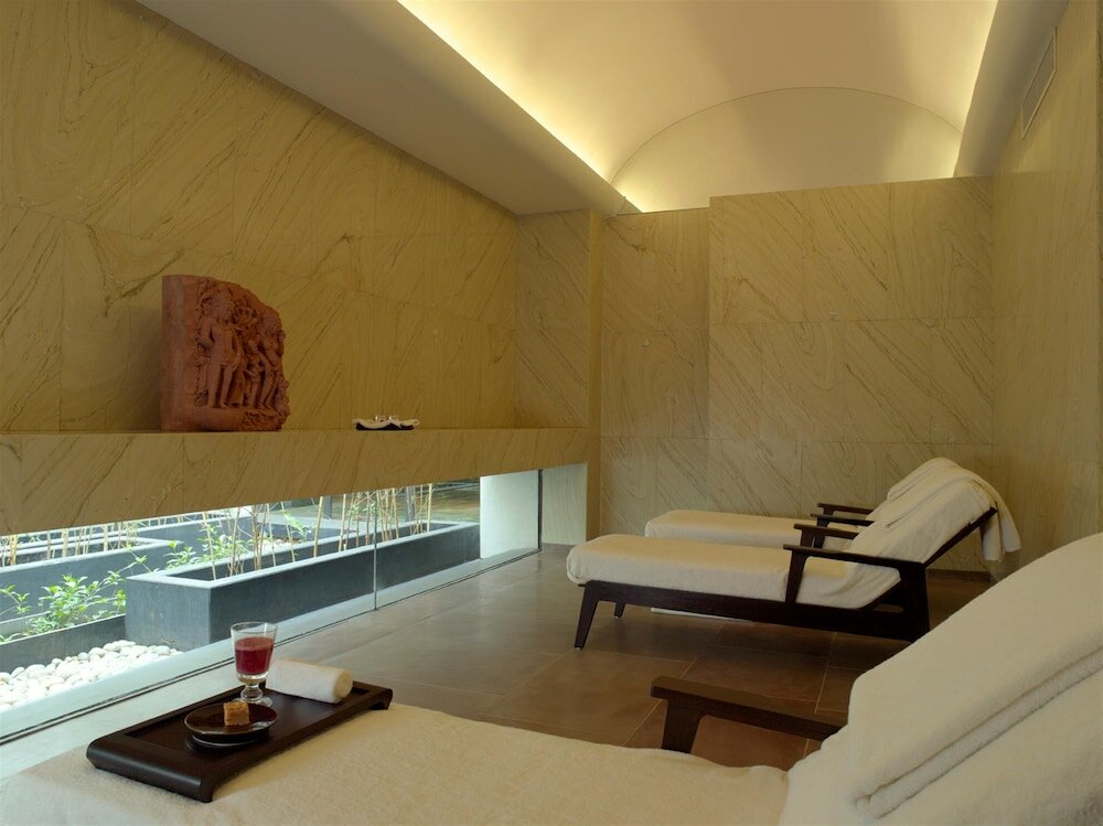 Фото The Lodhi Hotel