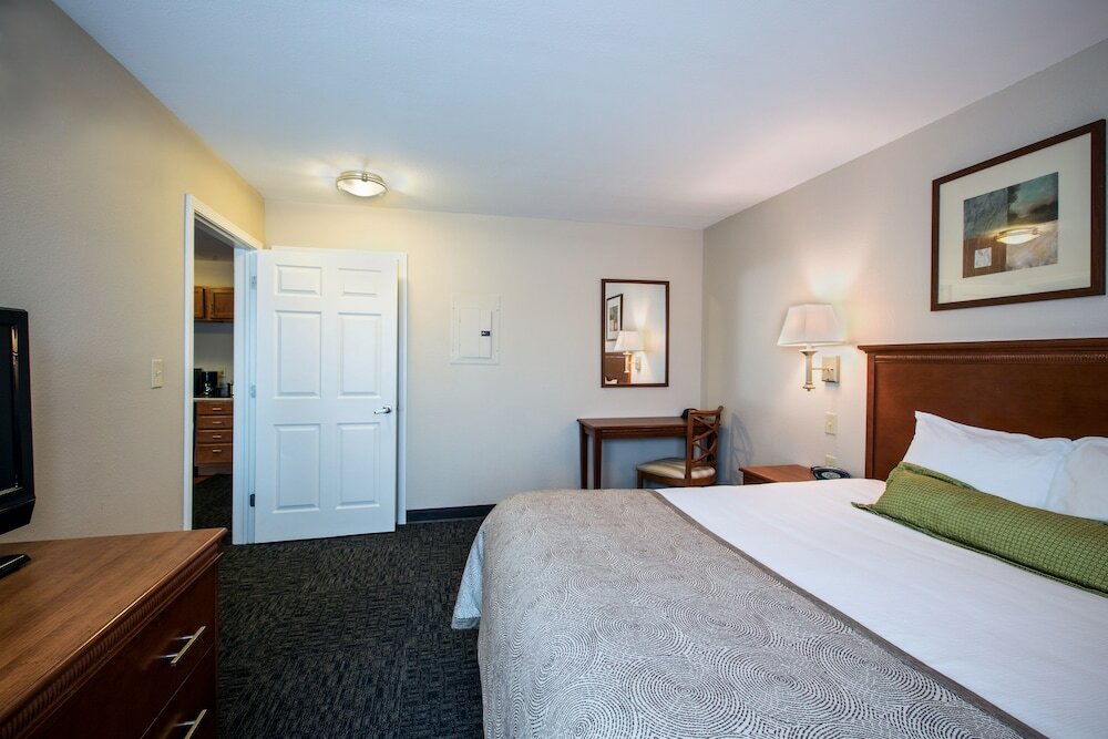 Фото Candlewood Suites Indianapolis Northwest, an Ihg Hotel