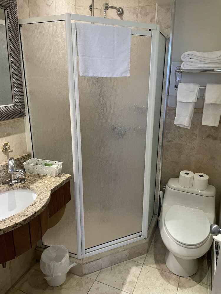 Фото Parc Suites Hotel