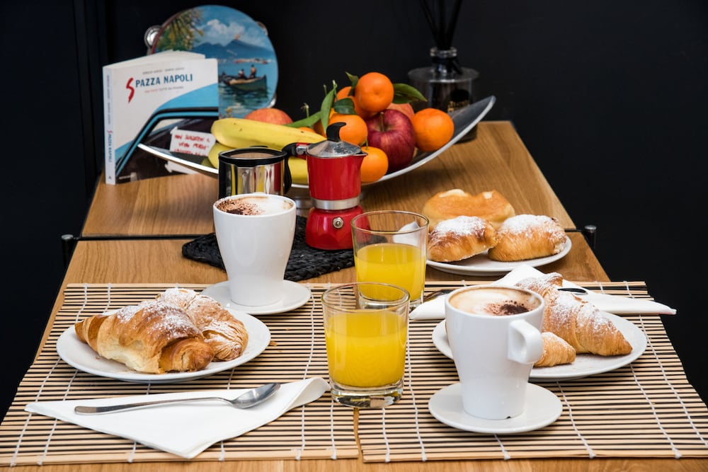 Фото Napoliamo Guest House