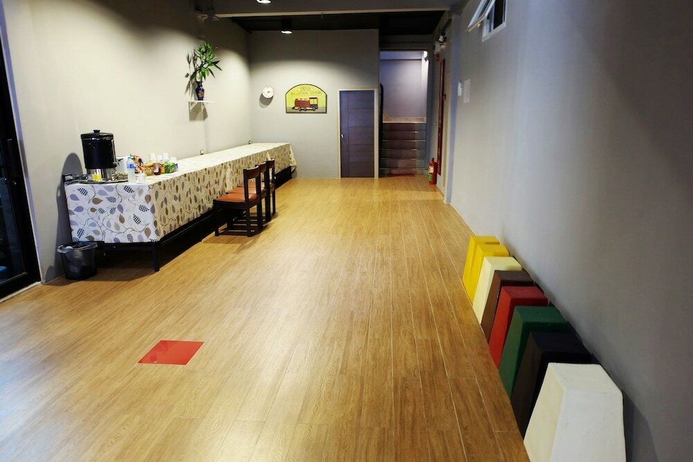 Фото Inn Stations Hostel