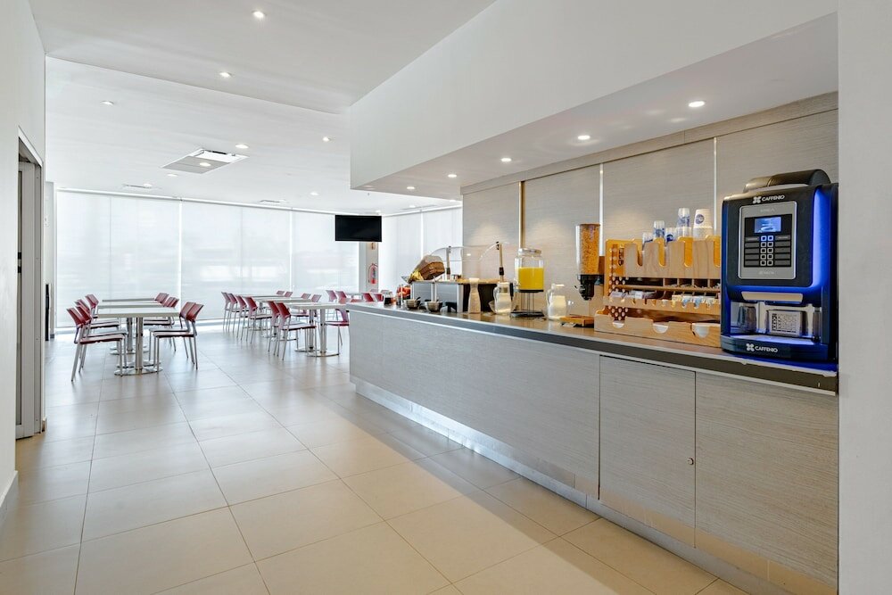 Фото City Express Junior Aguascalientes Centro