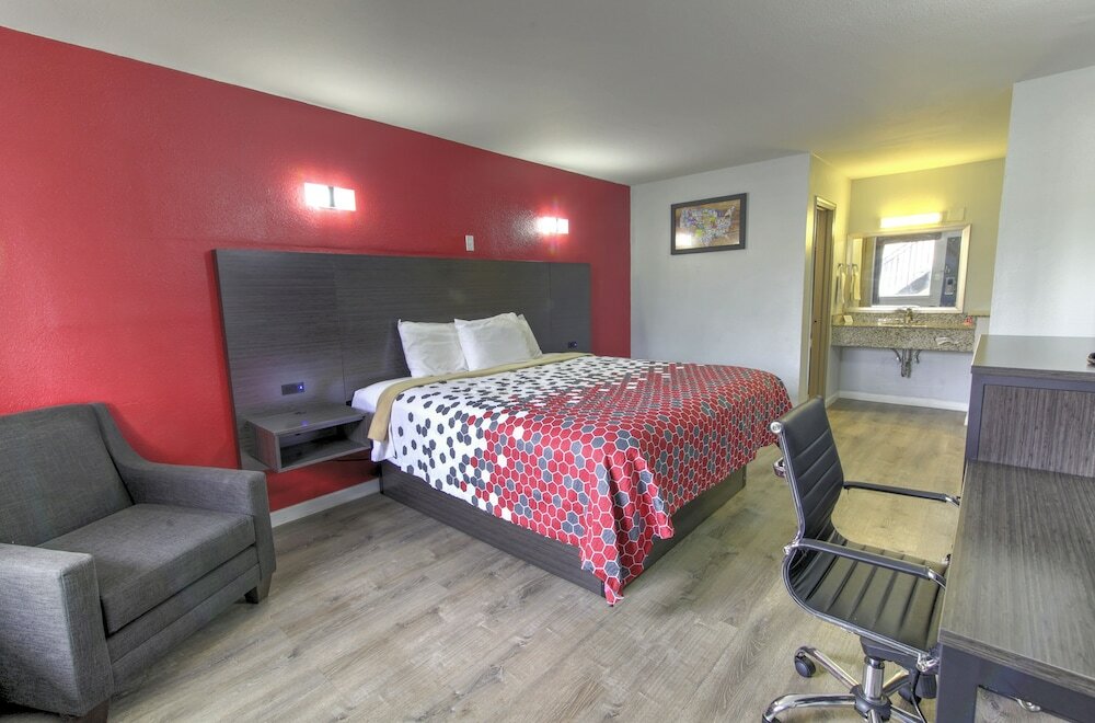 Фото Econo Lodge Airport