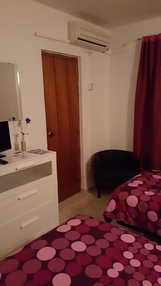 Фото Hostal Fornet