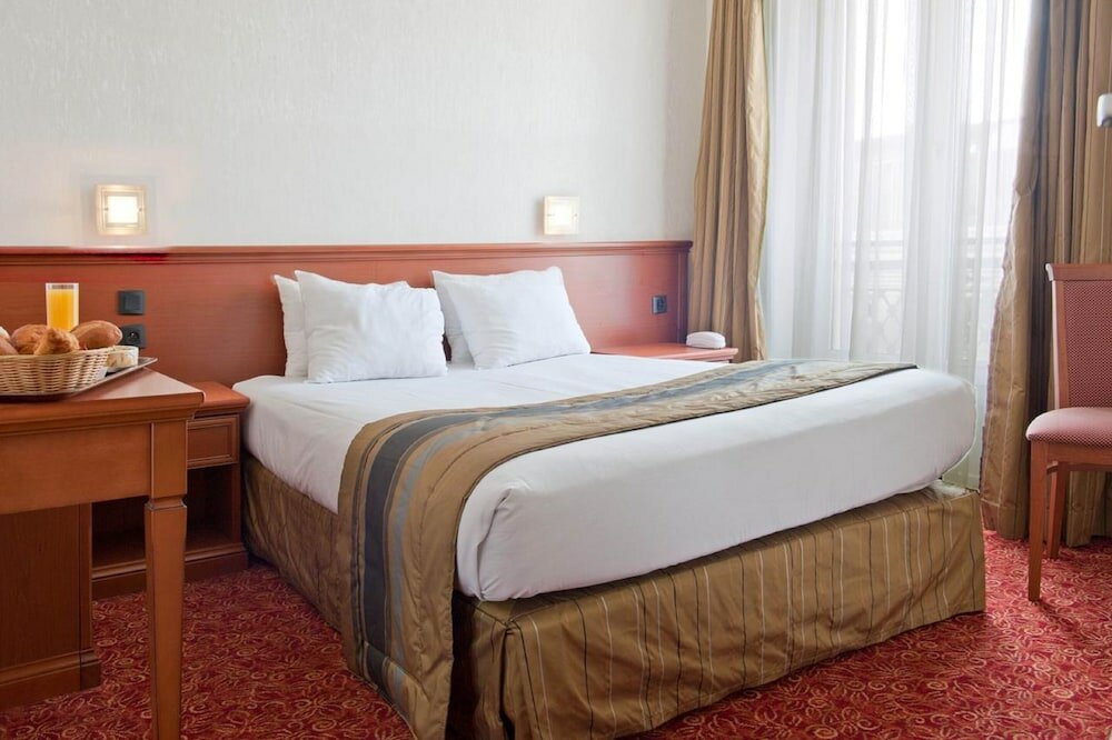 Фото Berkeley Hotel