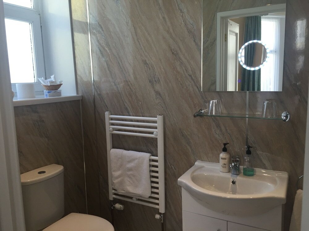 Фото Edgcumbe Guest House