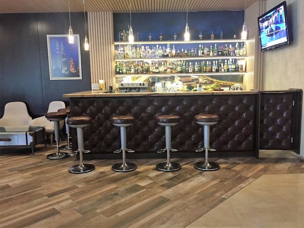 Фото Golden Tulip Varna