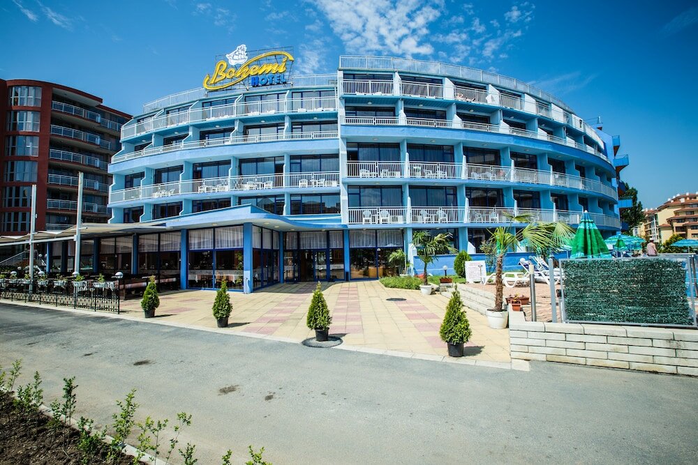 Фото Bohemi Hotel