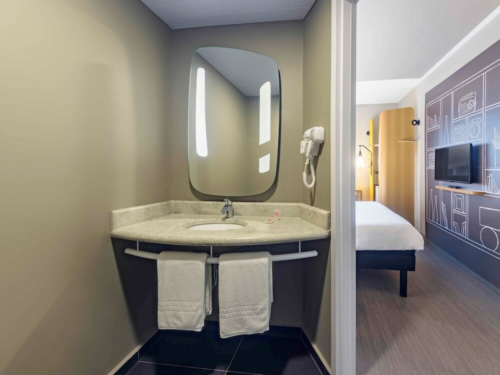 Фото Ibis Jacarei