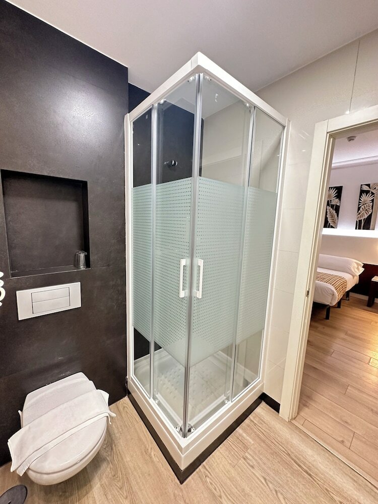 Фото Hostal Abadía Madrid