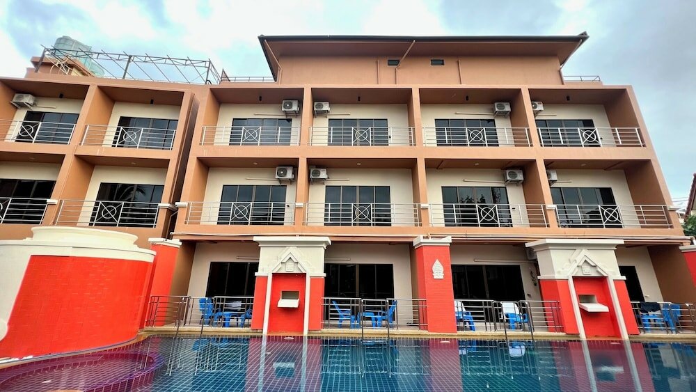 Фото отеля 2